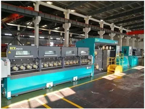 Comment une machine à dessin multi-fil augmente-t-elle l'efficacité de production de câbles?