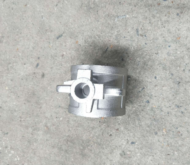 Pince de fixation du garde du collier de défenseur